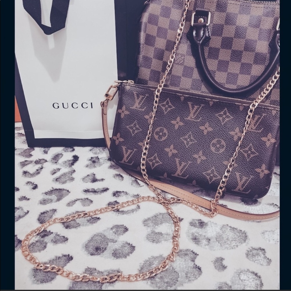 Boutique gold crossbody chain